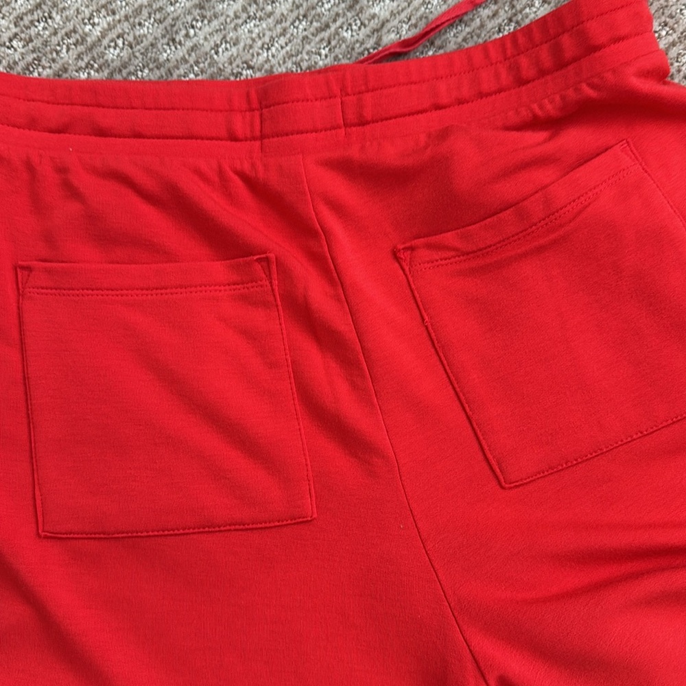 Lou & Grey Shorts Red Knit Lounge Shorts - Women’s Medium - Picture 5 of 6